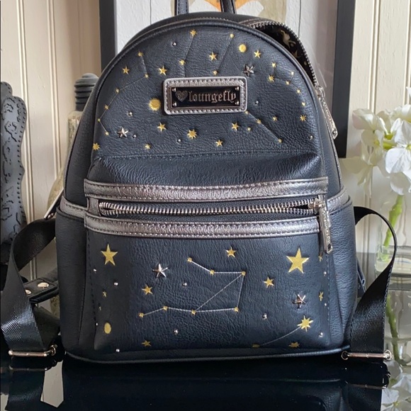 purse shaped like a basketball